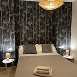Mona 3 * L' Escala