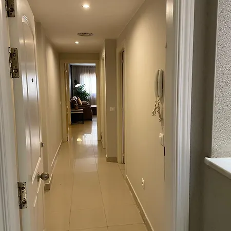 Apartamento Mona 3 *