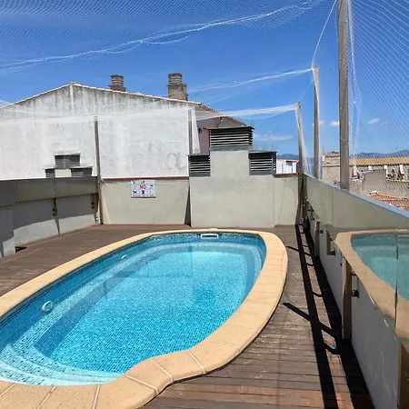 Mona 3 * L' Escala